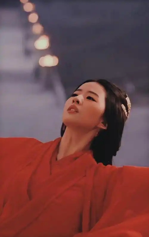 《铜雀台》中的刘亦菲,翩若惊鸿,美得让人惊艳