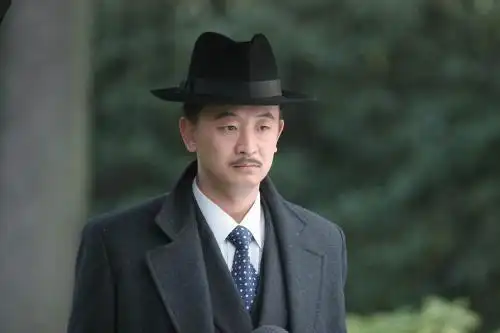 老版《上海滩》中扮演丁力的男演员叫什么名字