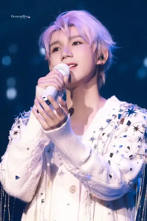 王源客厅狂欢巡演