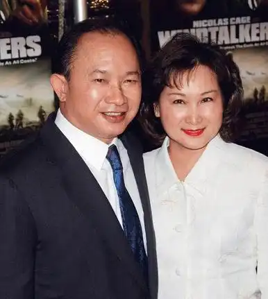 陶晶莹采访吴宇森夫妇,一句话就把吴太太气走了!