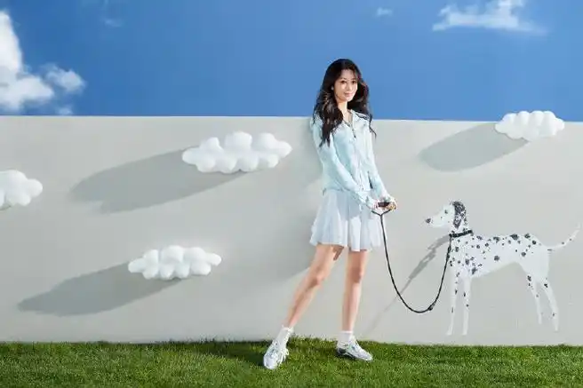 杨紫波司登防晒衣大片##更时尚的专业防晒衣##波司登