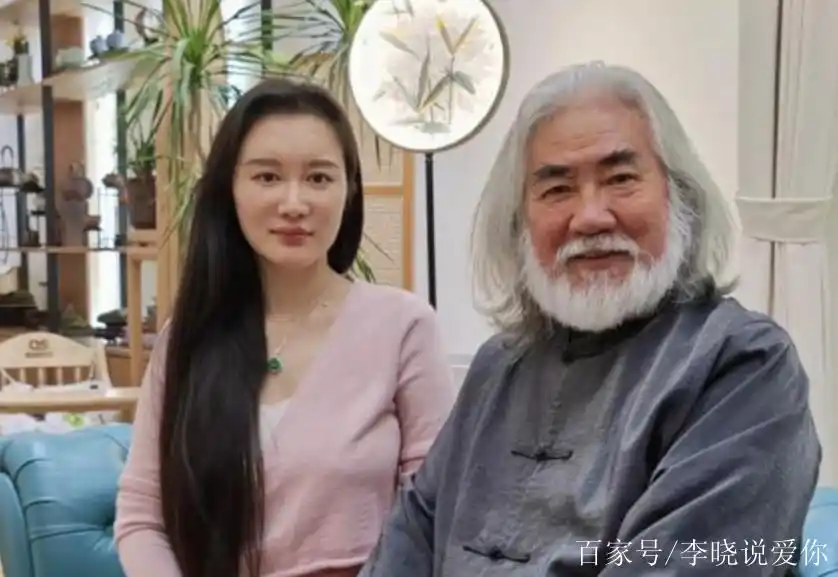 张纪中与娇妻唱歌秀恩爱,曾被指潜规则范冰冰,他无奈发声明澄清