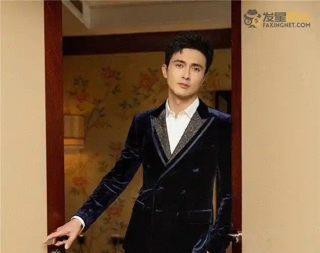 这部剧不仅剧火,同时也带火了不少的演员,像迪丽热巴,高伟光等人就是