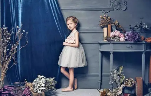 欧美小萝莉 头像 萌baby 手机壁纸 锁屏壁纸.