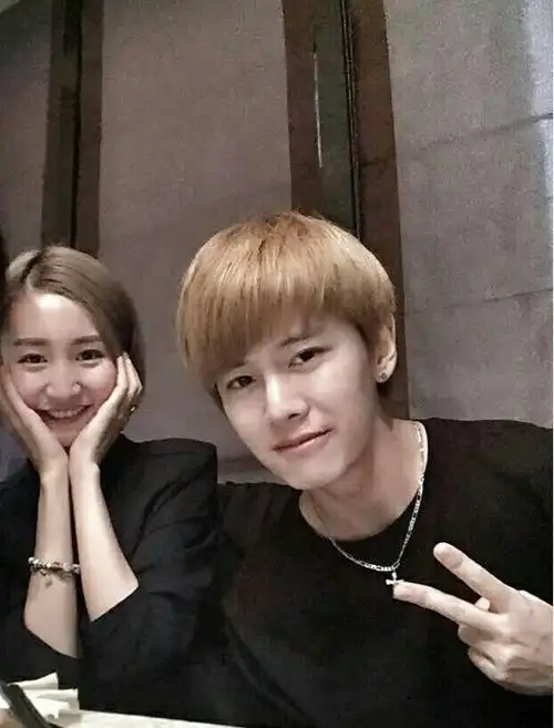 任嘉伦女友照片(任嘉伦公布与女友相恋5年)(14)