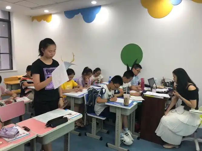 金未来教育培训.语数课堂开课啦!