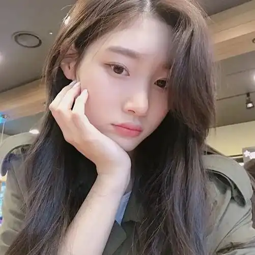 比较小众的女爱豆生活照自然头像