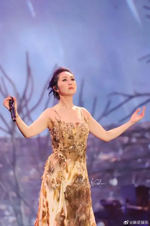 杨千嬅演唱会像开盲盒##杨千嬅的安可没有套路全是惊喜