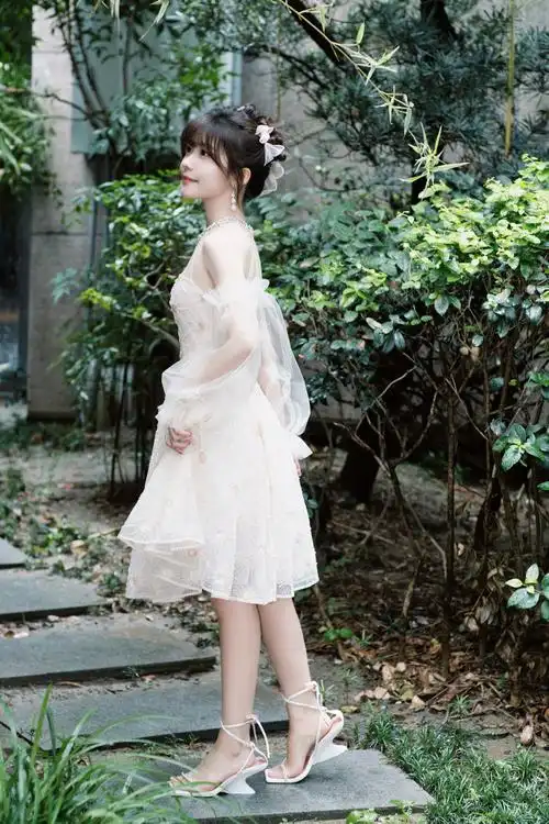 火箭少女-赖美云 高跟凉鞋 美jio丫