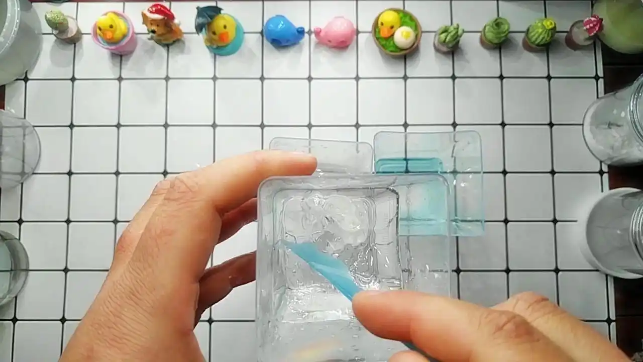 三种超简单的水晶泥史莱姆制作方法,一看就懂,一学就会