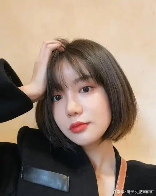 女士发型别乱剪,不妨试试这十几款,减龄瘦脸有气质
