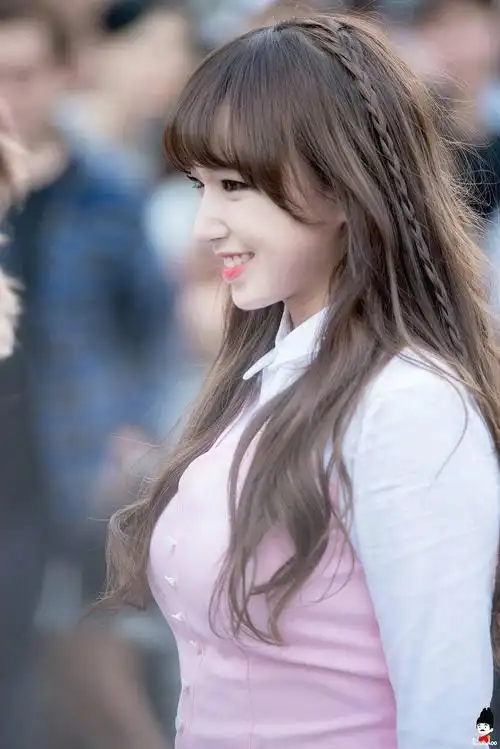 程潇的胸部有多大(98年的程潇胸大腿粗体重过百,却成为韩国人心中最爱