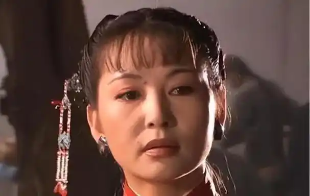 《大宅门》难捧红的五位演员,事业黯淡,成配角或素人