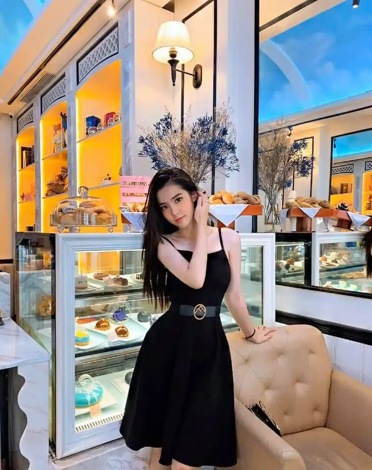 中越混血高中女孩因长相漂亮走红,称感谢父母给了自己好基因