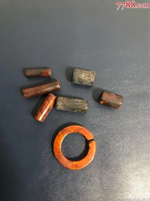 高古老玉器,小精品挂件,小吊坠骆越原始文化遗产广西出水石玉器?