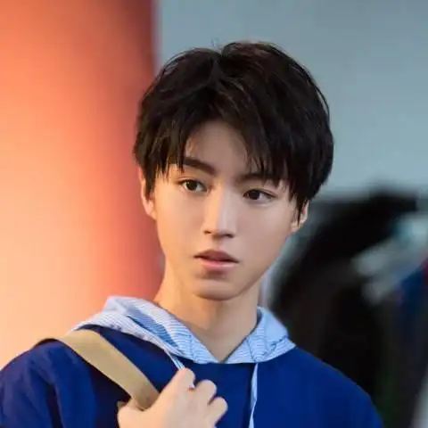 tfboys王俊凯同款男假发短发帅气中分刘海男士假发套逼真自然韩版