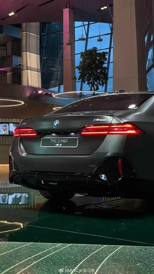 最高45万元选装全新宝马5系将在国内推出多款新车漆