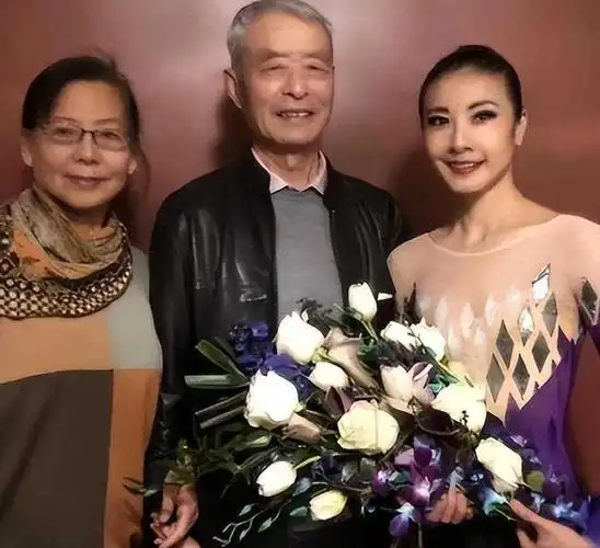 貌不扬富豪曾经被曝插足他人婚姻|陈冲|杨蕾|芭蕾舞|古典乐_网易订阅