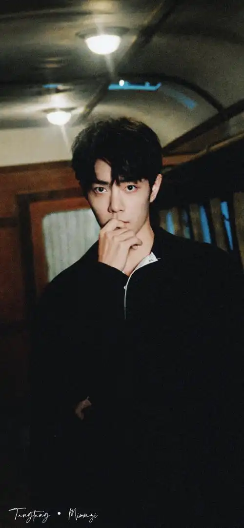 美貌鲨人事件97    @x玖少年团肖战daytoy  手机全屏壁纸