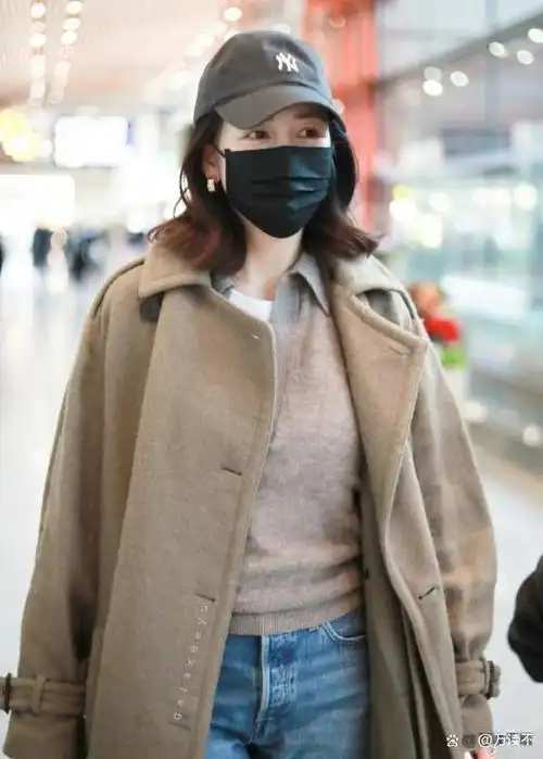 王鸥被爆生产后首露面,身材发福一脸疲惫,即将回归大侦探录制