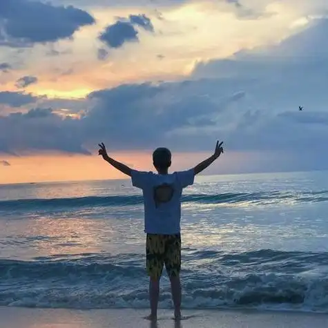 帅哥男生头像 - 艾伊特头像站 - www