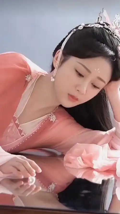 杨紫沉香如屑颜淡