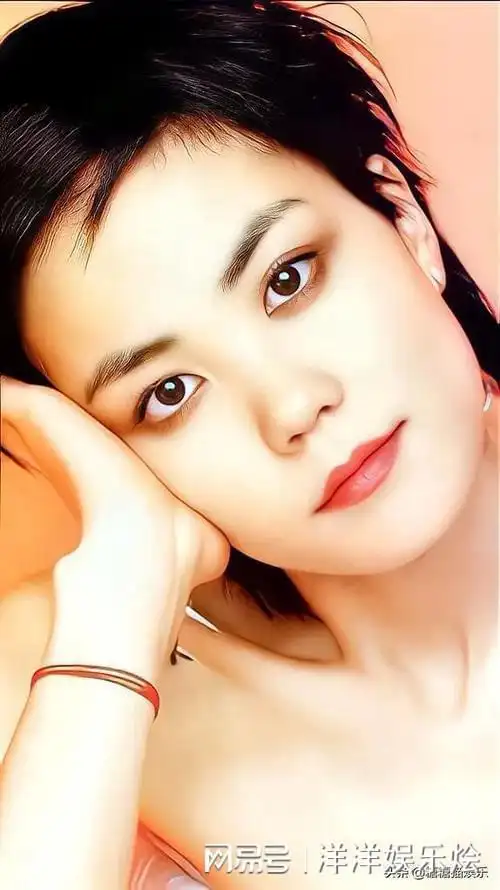 20岁王菲真水灵啊