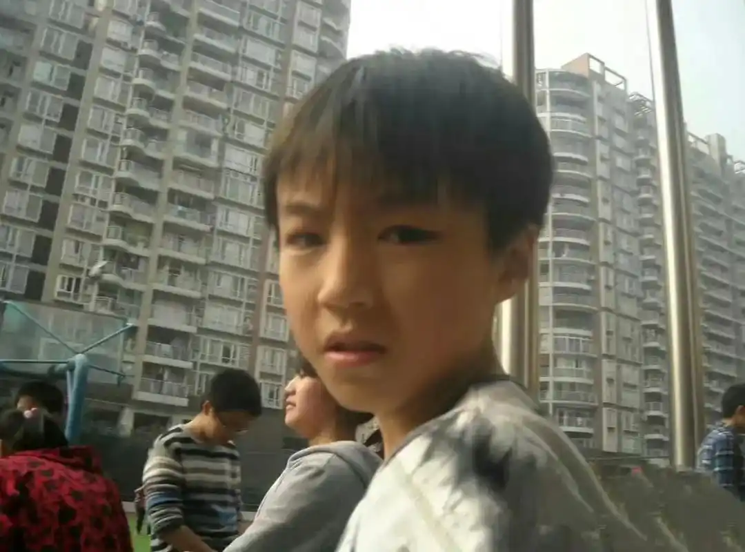 最后一张笑死了#从小到大的变化 #养成系 #王俊凯 - 抖音