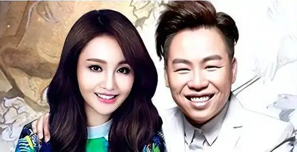 胡彦斌深夜吃大排档,被质疑整容!惊呆网友!