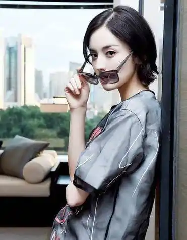 私密照视频风波不断,古力娜扎五段情无疾而终,演艺事业受创严重_恋情