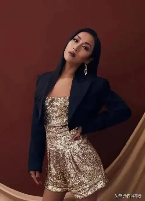 吉克隽逸——中国内地彝族流行乐女歌手