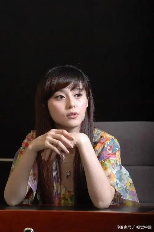 范冰冰11年前旧照曝光!那时她还不是"范爷",清新可人略羞涩