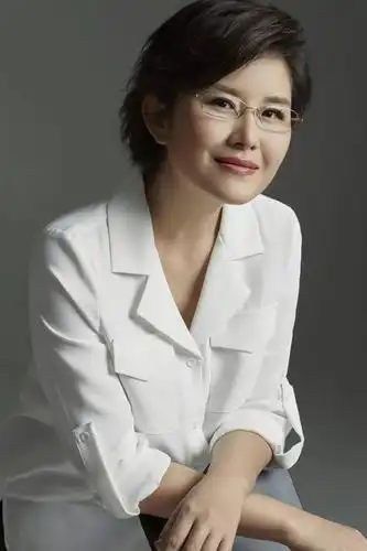 王宁陈铭小雨姐姐拍了拍你一起阅读吧