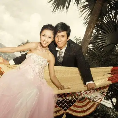 薛凯琪吴卓羲婚纱写真 (图)