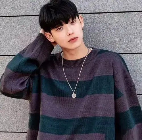 韩国很火的刘海男发,非常适合冬季的暖男发型_男生