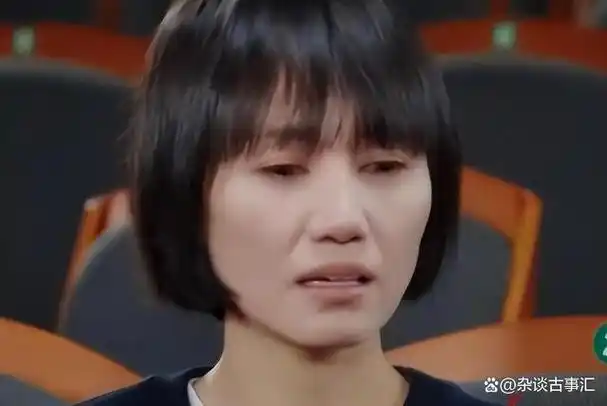 46岁袁泉素颜出镜接受央视采访,网友:听袁泉一席话少吵十年架!