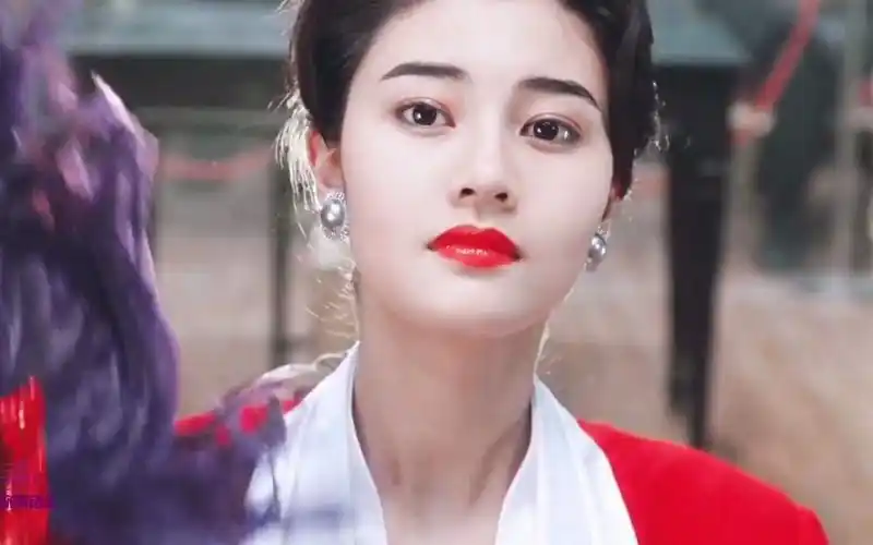 年轻时候的李嘉欣太美太有气质了,这是多少人曾经的梦中情人啊