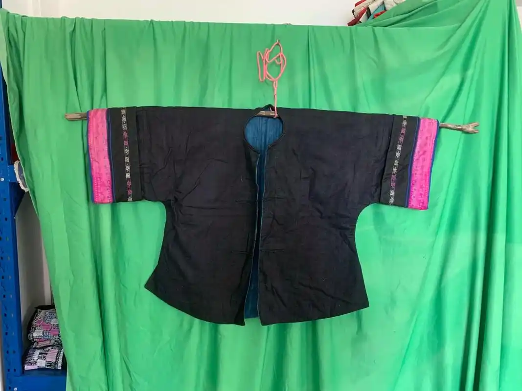 清代侗族老绣衣服老土布衣服少数民族特色手工艺品手艺人