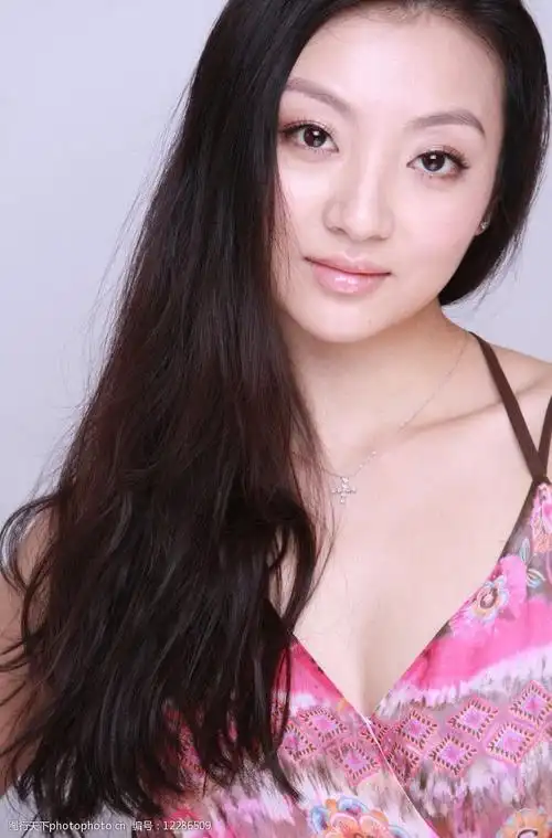 关键词:郝洋 写真 上海戏剧学院 熟女演员 明星偶像 人物图库 摄影 72