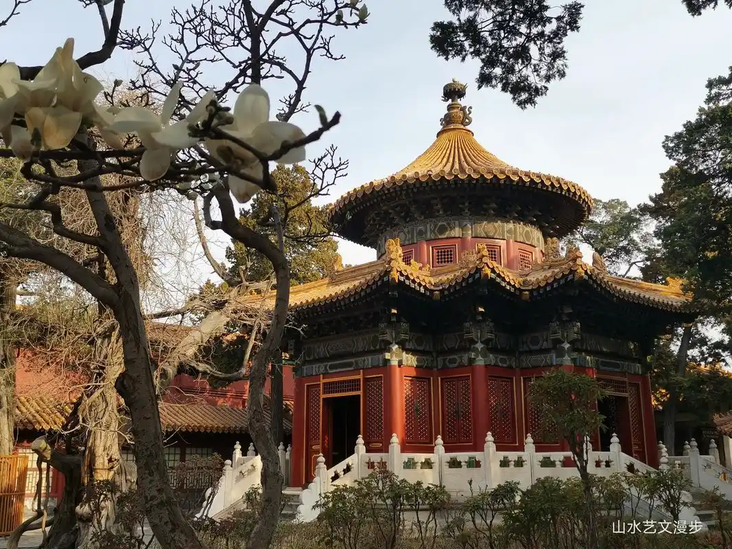 北京故宫御花园:春光正好