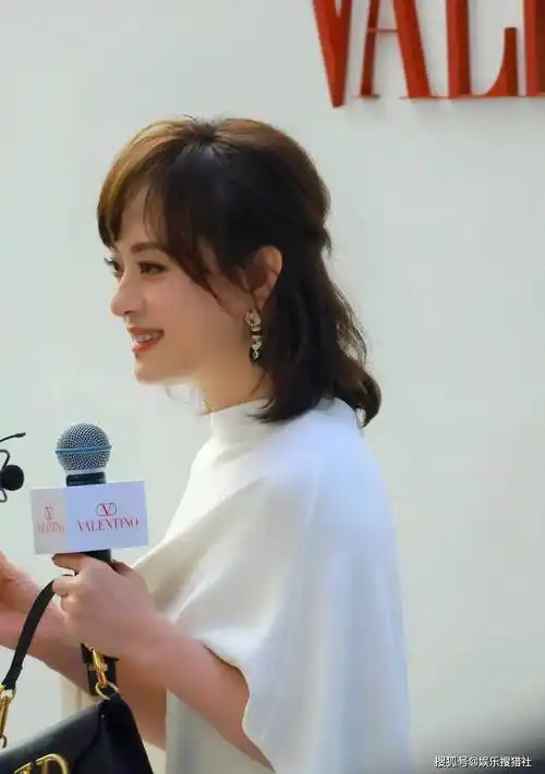 41岁孙俪放弃微商中年头,换上新的发型后颜值瞬间提升