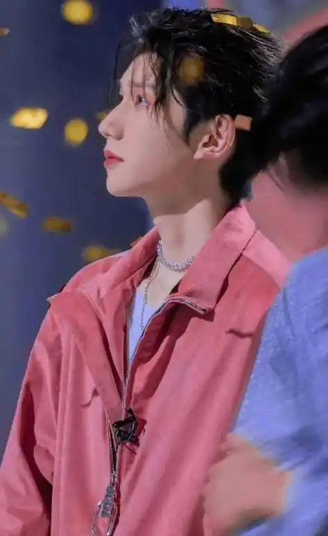 王源与邓紫棋有爱互动,后面还有更多合作_网友_节目_资料