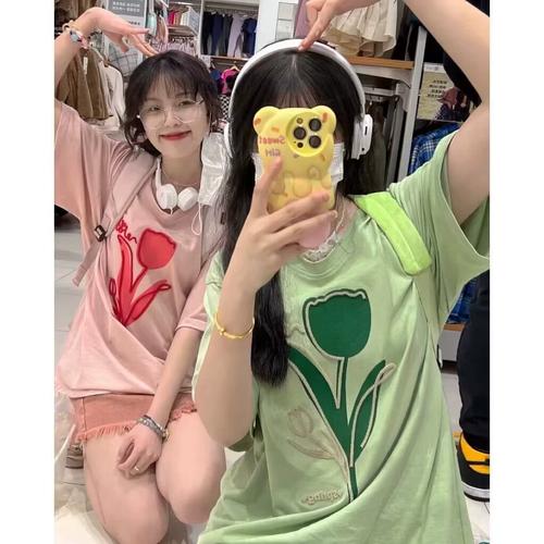 郁金香闺蜜装短袖t恤女夏季宽松小众设计重工艺牙刷绣糖果色上衣