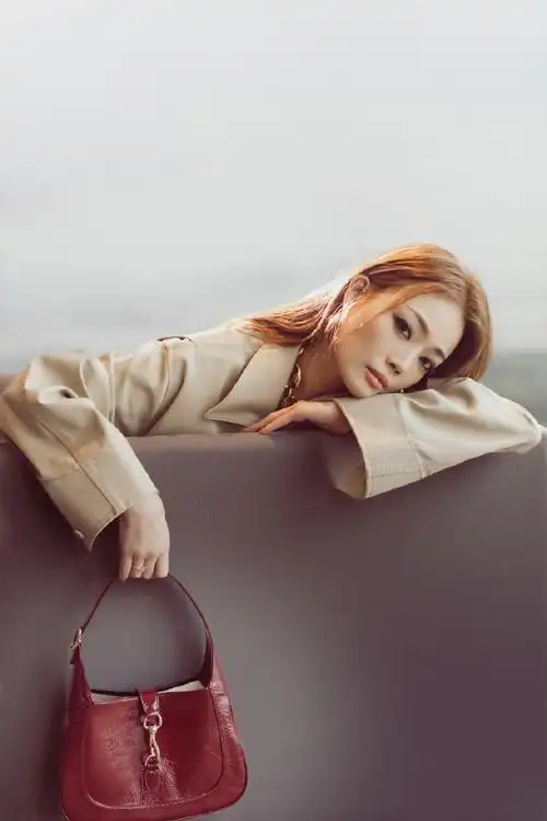 容祖儿拍大片的时候真的很舒淇