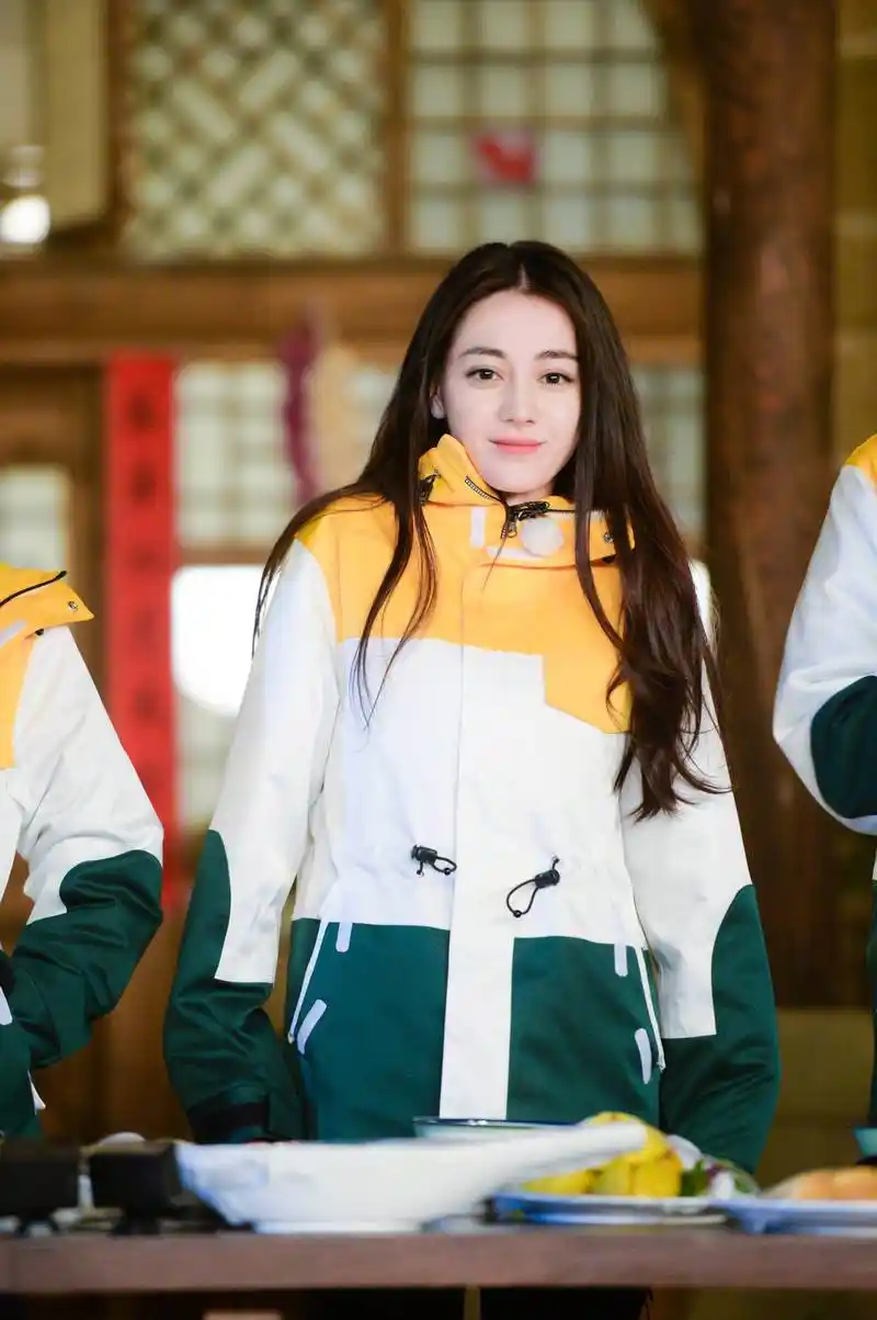 第五季《奔跑吧》,热巴这些呆萌的表情,你看过吗?