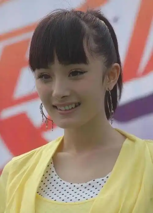 原创13年前的杨幂旧照被爆光无滤镜美颜满脸的胶原蛋白