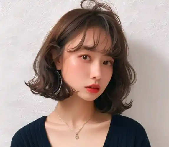 头发别乱剪了,最美的就是这4款,蓬松时尚显气质_发型_脸型_女性