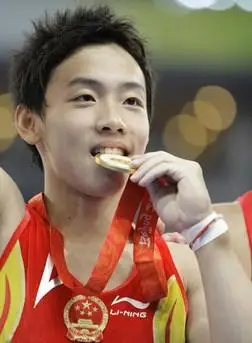 昨天,一位参与了庭审的内部知情人透露,在庭审现场,王媞和朱双双的