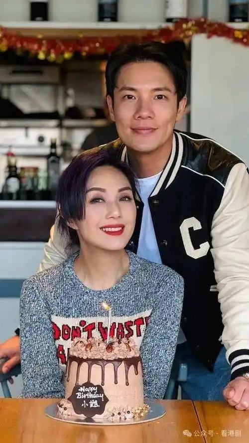 杨千嬅"入五"前孖老公行名店 丁子高激罕晒蜜照放闪