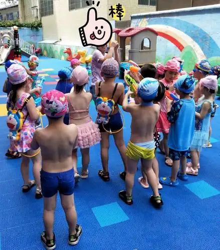 金晖幼儿园 中班【时尚泳装秀 快乐玩水节】主题活动